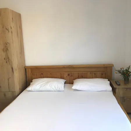 Bedro Penzion Sarandë